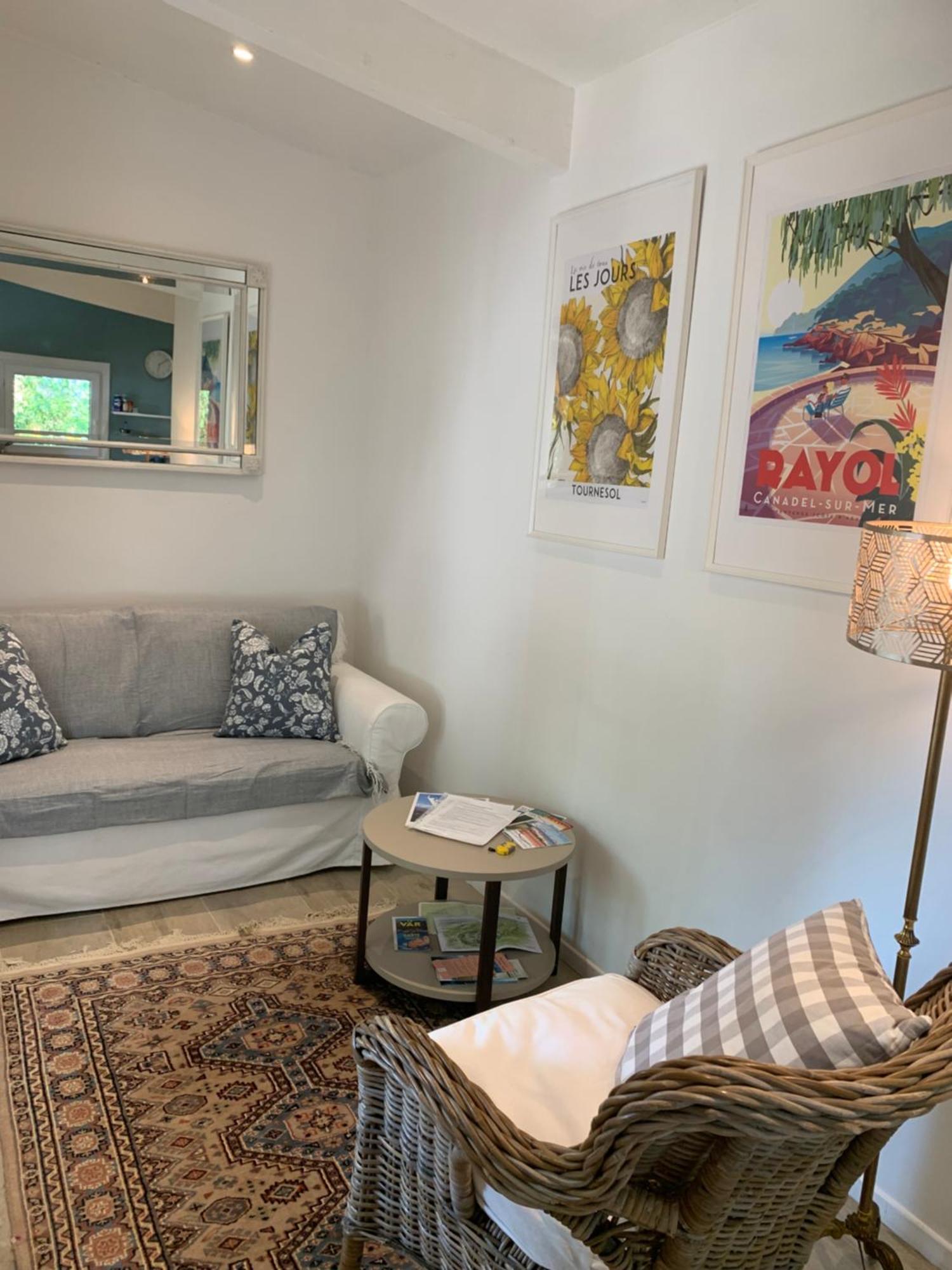 Le Petit Chene Villa Le Castellet  Luaran gambar